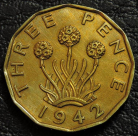3 пенса 1942 Великобритания. Армерия приморская. Монета продается в единственном экземпляре, изображенном на фото.