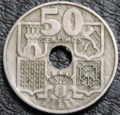 50 сентимо 1949 Испания. Стрелы вверх. Монета продается в единственном экземпляре, изображенном на фото.