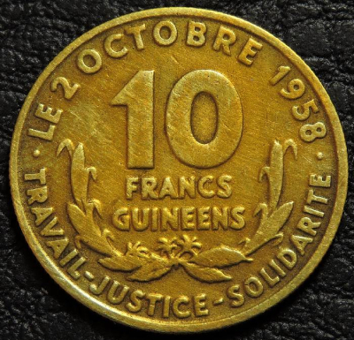 10 франков 1959 Гвинея. Монета продается в единственном экземпляре, изображенном на фото.