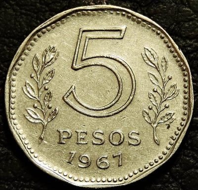 5 песо 1967 Аргентина. Корабль. Монета продается в единственном экземпляре, изображенном на фото.