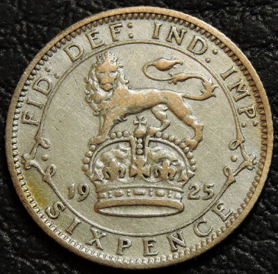 6 пенсов 1925 Великобритания. Серебро. Монета продается в единственном экземпляре, изображенном на фото.