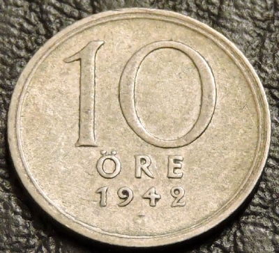 10 эре 1942 Швеция. Серебро 400 пробы. Монета продается в единственном экземпляре, изображенном на фото.